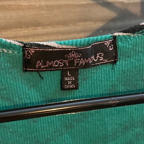 Almost Famous zebra striped sequin tank size large - Picture 4 of 6